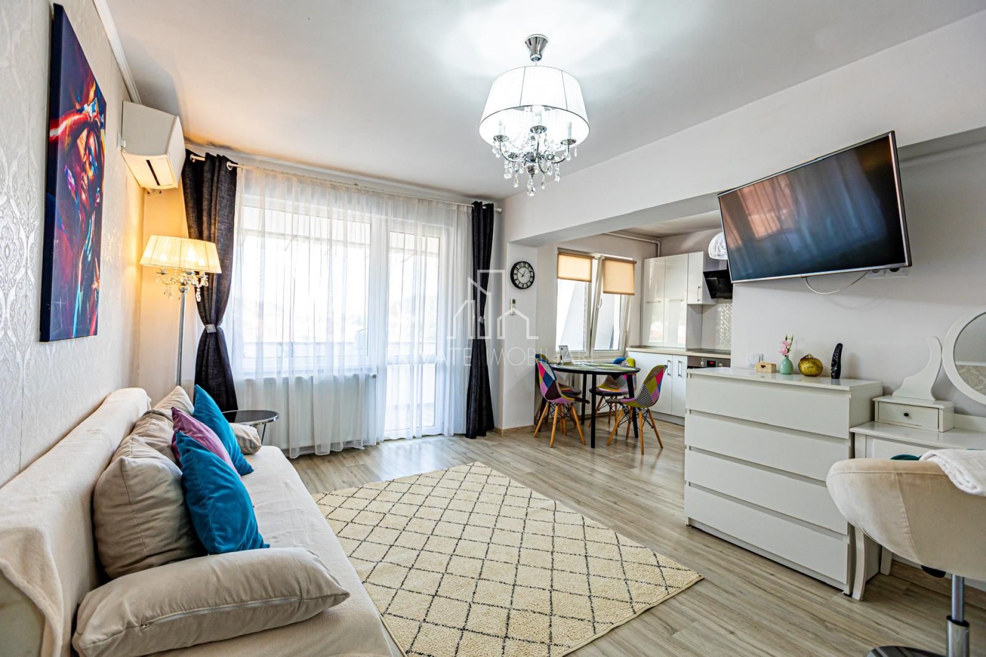 Se închiriază apartament ultramodern, cu 2 camere, Sighisoara — fotografia 1
